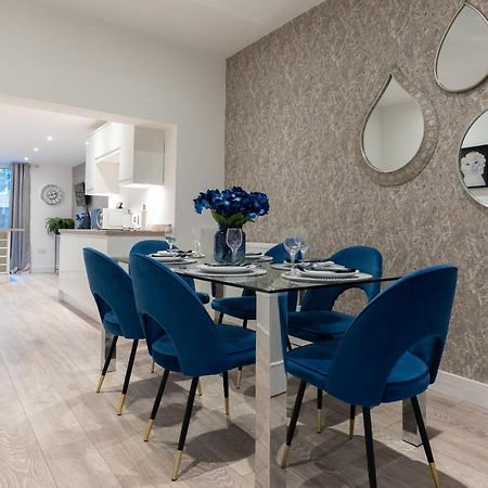 Luxury Living Away From Home Redhill  Bagian luar foto